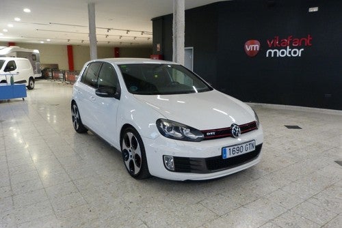 VOLKSWAGEN Golf 2.0 TSI GTI