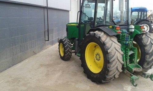 John Deere 5615 F