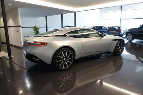 ASTON MARTIN DB11 5.2 608