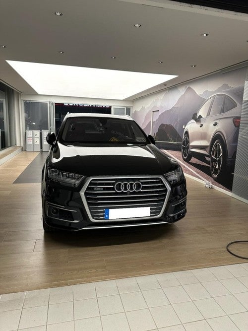 AUDI Q7 3.0TDI e-tron design quattro Tiptronic