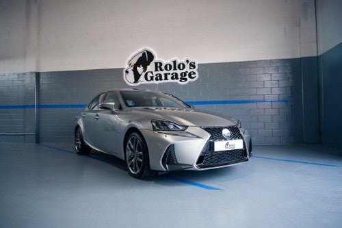 LEXUS IS 300h F-Sport