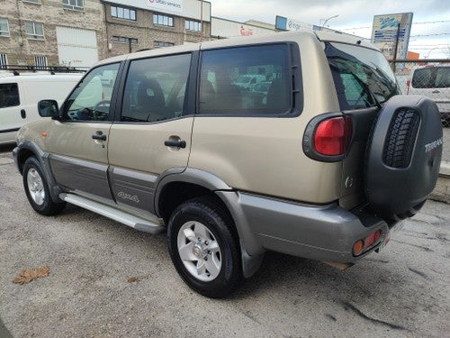 NISSAN Terrano 3.0 DI Luxury