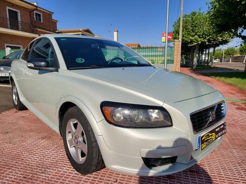 VOLVO C30 1.6 Momentum