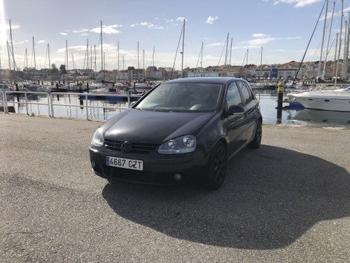 VOLKSWAGEN Golf 1.9TDI Sportline 105