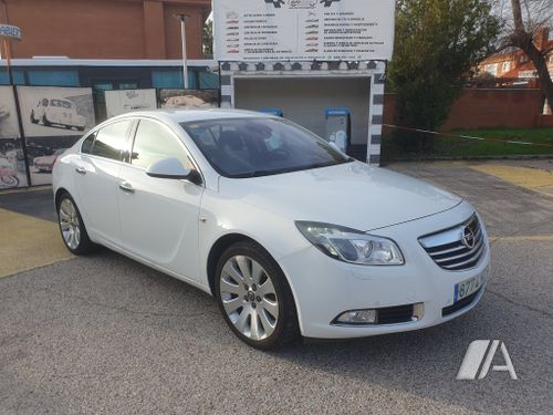 Opel Insignia 2.0T Sport 4x4 4p/5p 2011