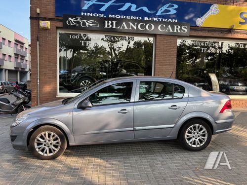 Opel Astra SEDAN 1.6 Edition 2009