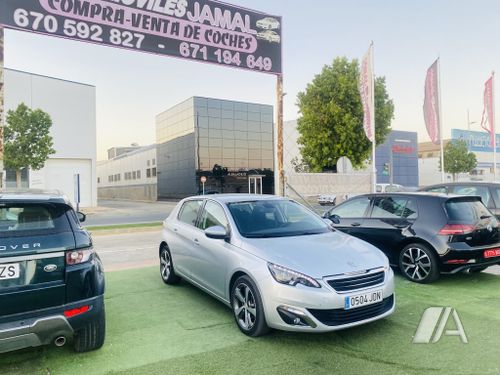 Peugeot 308 1.6 BlueHDi Allure 2015, foto 1