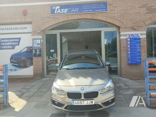 BMW Serie 2 218 d Active Tourer 2015, foto 1