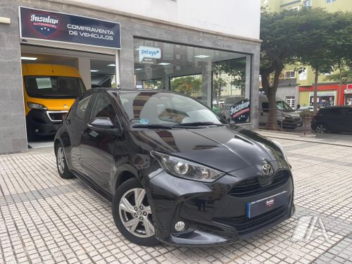 Toyota Yaris 1.5 Business Plus 2022