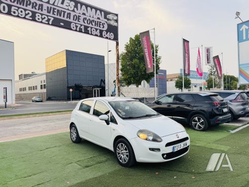Fiat Punto 2015, foto 1