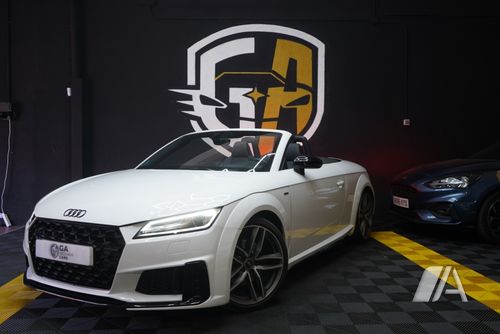 Audi TT Roadster 40 TFSI Black line S tronic 7 vel. 2020