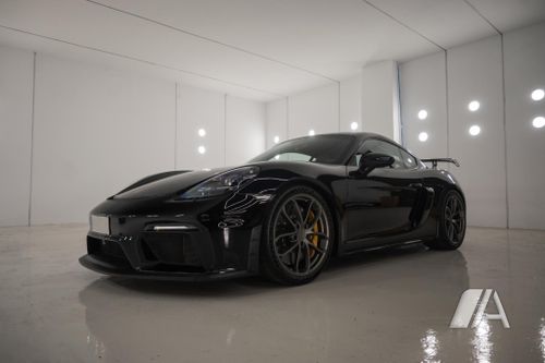 Porsche Cayman 2020, foto 1