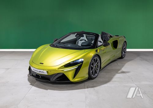 McLaren 2025, foto 1