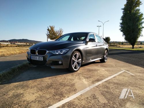 BMW Serie 3 320 d Essential Plus M Sport Edition 2015