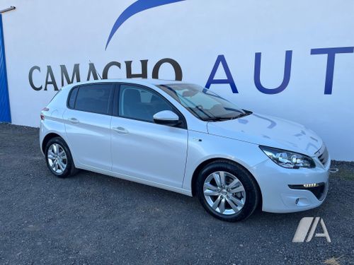 Peugeot 308 1.6 BlueHDi Style 2015, foto 1