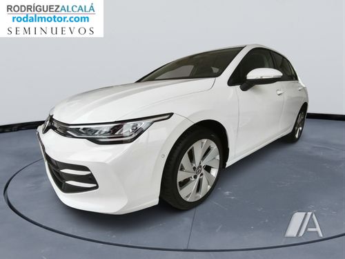 Volkswagen Golf "Más" 1.5 TSI 6 vel. 2025, foto 1
