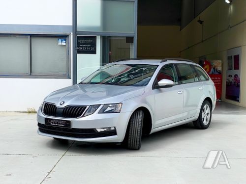 Škoda Octavia Combi 1.6 TDI Ambition 2019, foto 1