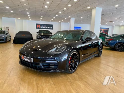 Porsche Panamera Berlina GTS 4.0 2022, foto 1