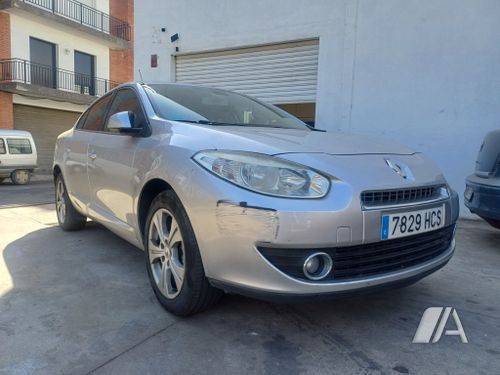 Renault Fluence 1.6 16v Dynamique 2011, foto 1