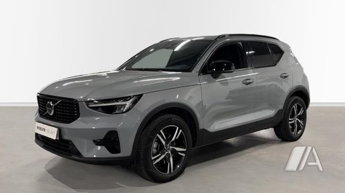 Volvo XC40 B3 (gasolina) Plus Bright Automático 2024