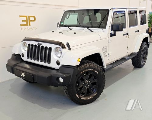 Jeep Wrangler Unlimited 2.8 CRD Sahara 2012, foto 1