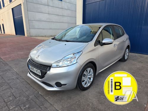 Peugeot 208 1.4HDi Active 3p 2013, foto 1