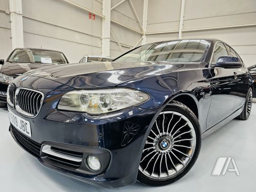 BMW Serie 5 520 d Luxury 2014, foto 1