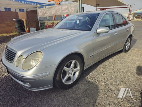 Mercedes-Benz Clase E E 220 CDI Avantgarde (W210) 2003, foto 1