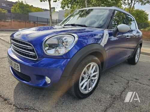MINI Countryman 2015, foto 1