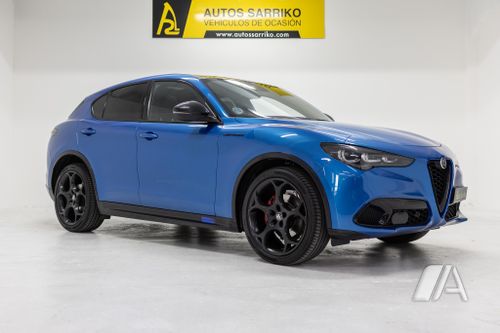 Alfa Romeo Stelvio 2023