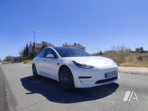Tesla Model 3 2021, foto 1