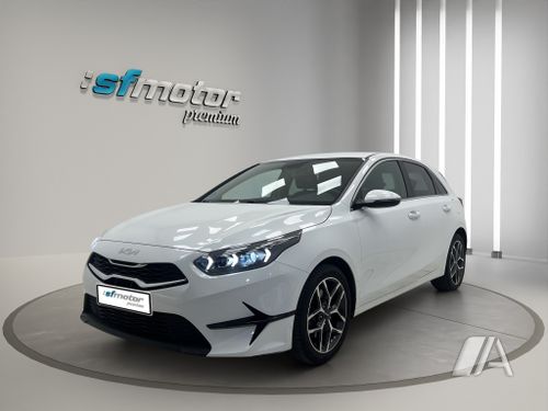 Kia cee'd f/l 5p 1.6 MHEV Tech DCT 2022