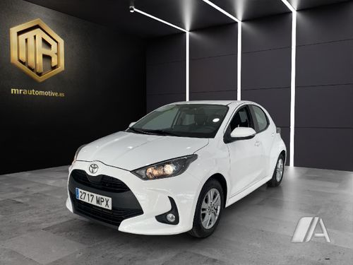 Toyota Yaris 1.5 Business Plus 2024
