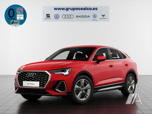 Audi Q3 2023, foto 1