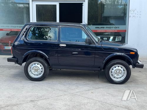 Lada Niva 1.7i 4x4 2015, foto 1