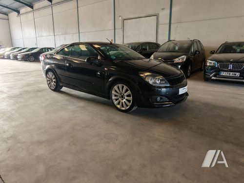 Opel Astra Twin Top 1.8 Cosmo 2007, foto 1