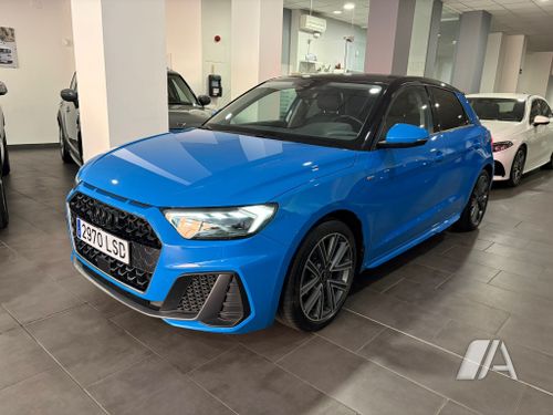 Audi A1 Sportback Black Line 1.0 25 TFSI 5 vel. 2021