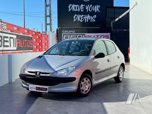 Peugeot 206 1.4 XR 1999, foto 1