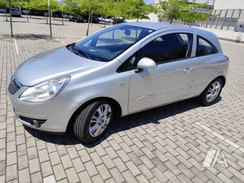 Opel Corsa 1.4 Enjoy Aut. 3p 2006, foto 1