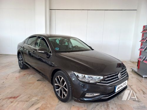 Volkswagen Passat 2.0 TDI Advance 2020, foto 1