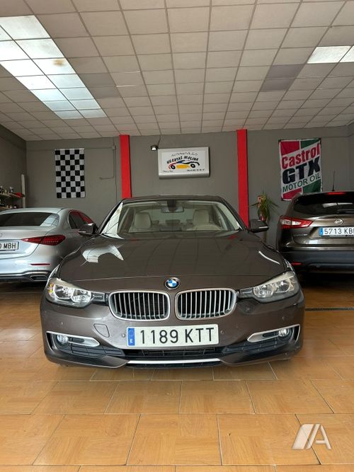 BMW Serie 3 318 d Luxury / Modern / Sport 2012