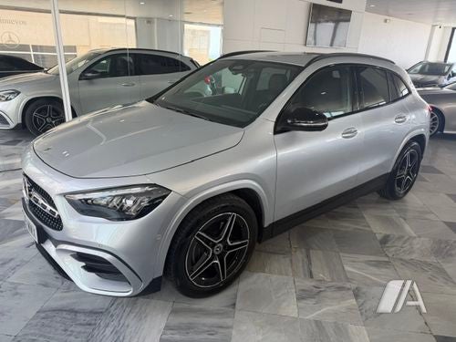Mercedes-Benz GLA 200 D 2.0 2024, foto 1