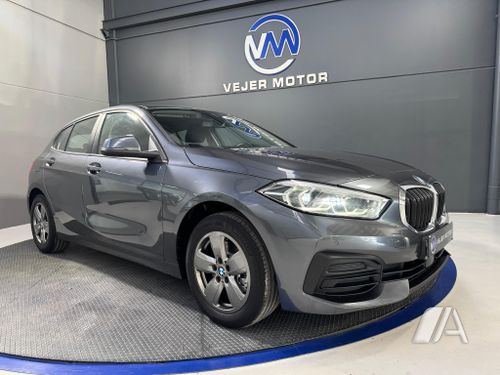 BMW Serie 1 116d 1.5 Business 5Ptas 2021