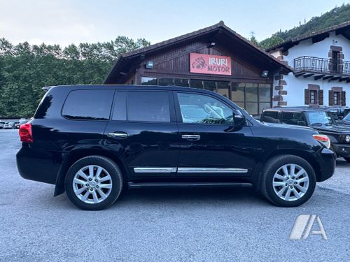 Toyota Land Cruiser 200 4.5 D-4D VX 2015, foto 1
