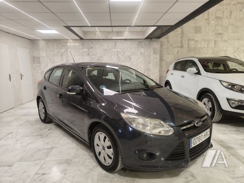 Ford Focus 1.6 Ti-VCT Trend Powershift 2014, foto 1