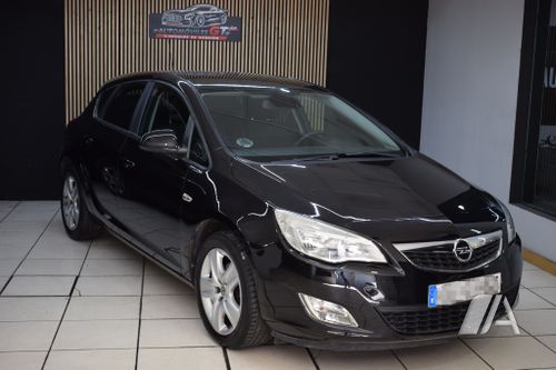 Opel Astra 1.7 CDTI Cosmo 18'' 2012, foto 1