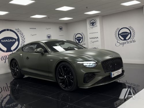 Bentley Continental GT 2024, foto 1