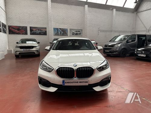BMW Serie 1 116d (F40) 2023, foto 1