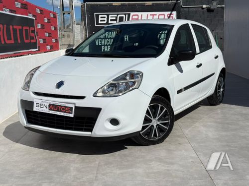 Renault Clio 2009, foto 1
