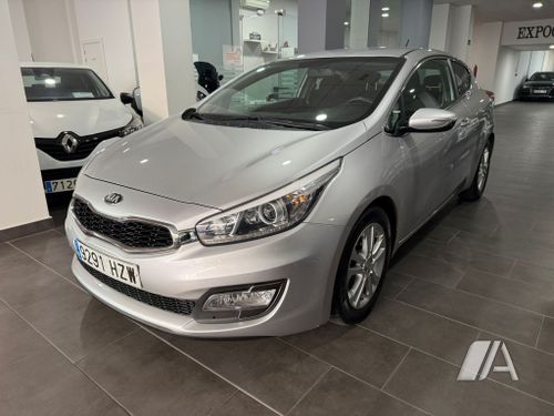 Kia cee'd 1.6 CRDi Drive 2014, foto 1